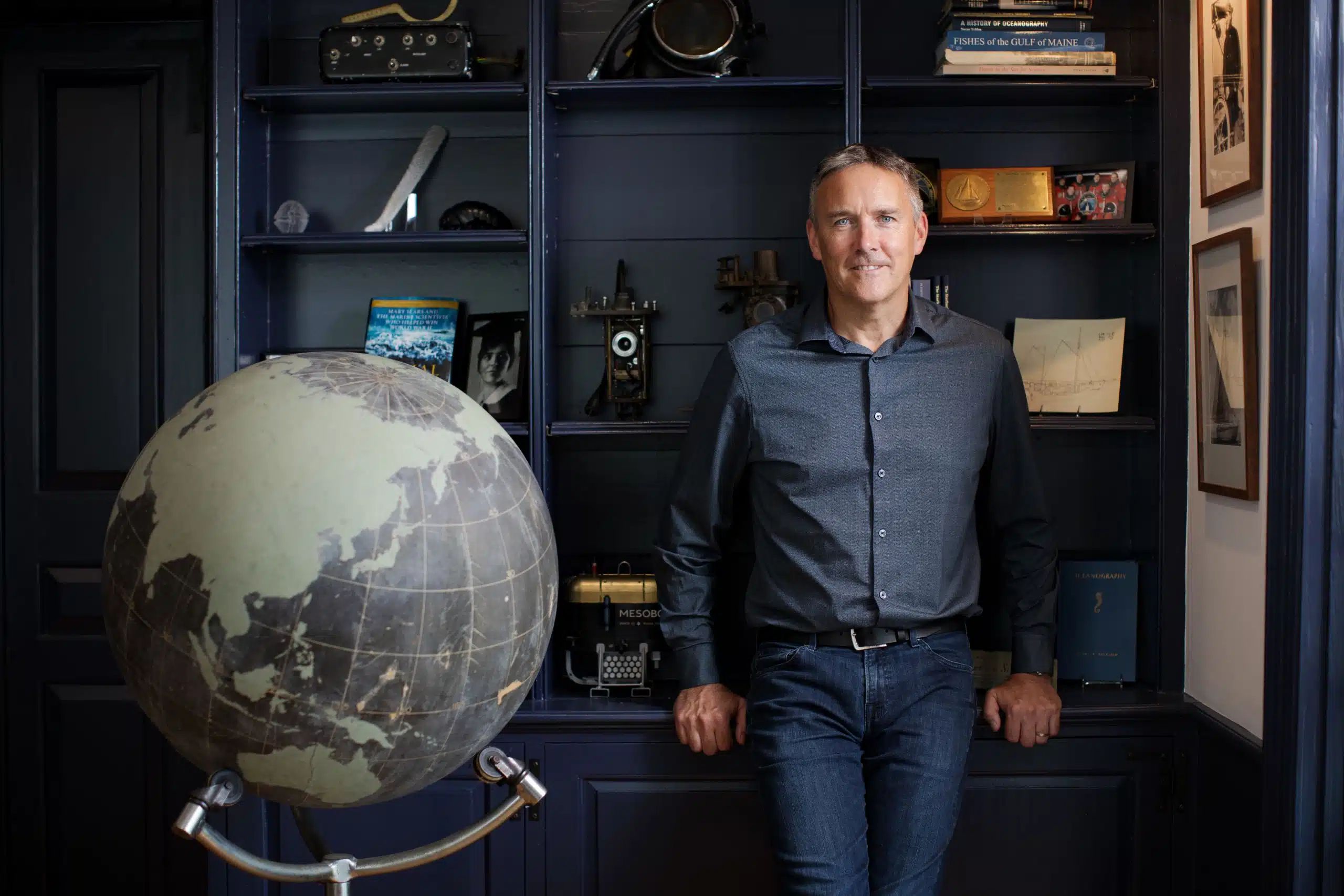 Richard Vevers inside Room 71 at Woods Hole Oceanographic Institution